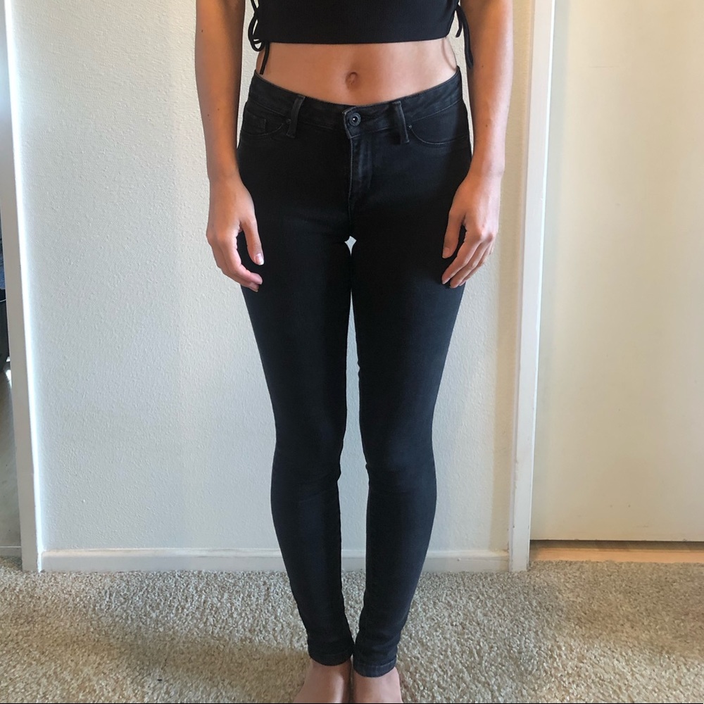 Black skinny jeans
